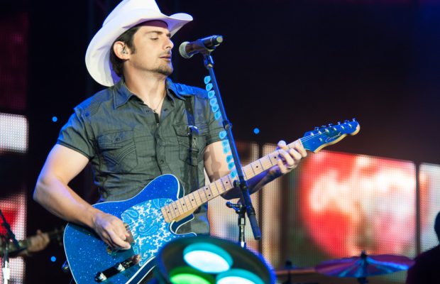 Brad Paisley releases a new video for No I In Beer