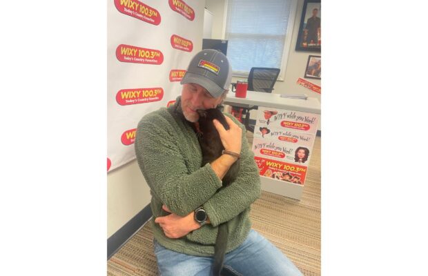 PET OF THE WEEK: Meet Chupacabra and Jersey Devil, the loudest purr-machines we’ve met!