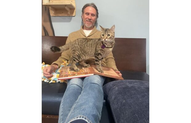 PET OF THE WEEK: Road trip to Moore’s Rescue Ranch – and Duane reads the kitties a book